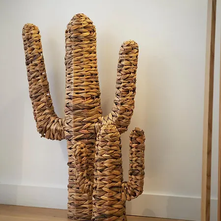 Center, 110m2, 3br & 3bth, Terrace 公寓 *