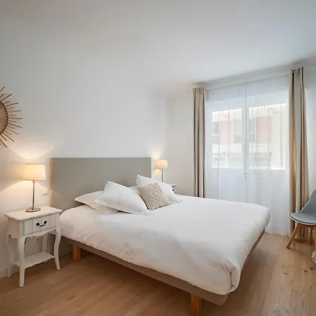 Center, 110m2, 3br&3bth, Terrace Appartement *