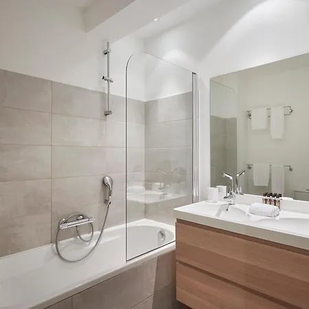 Center, 110m2, 3br & 3bth, Terrace 公寓 *