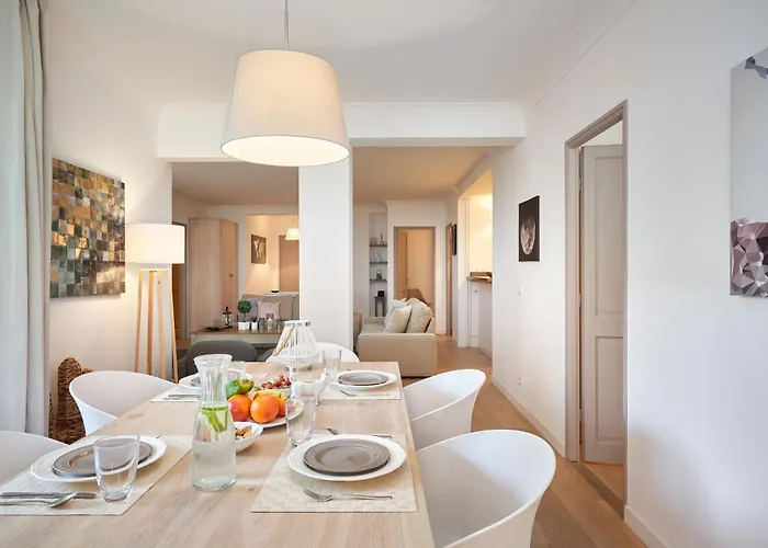 Lägenhet Center, 110m2, 3br & 3bth, Terrace