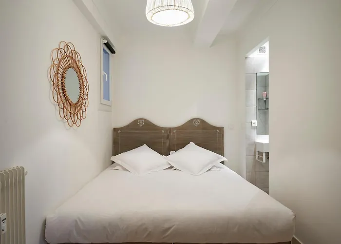 Center, 110m2, 3br & 3bth, Terrace *