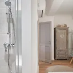 Center, 110m2, 3br & 3bth, Terrace * 칸느